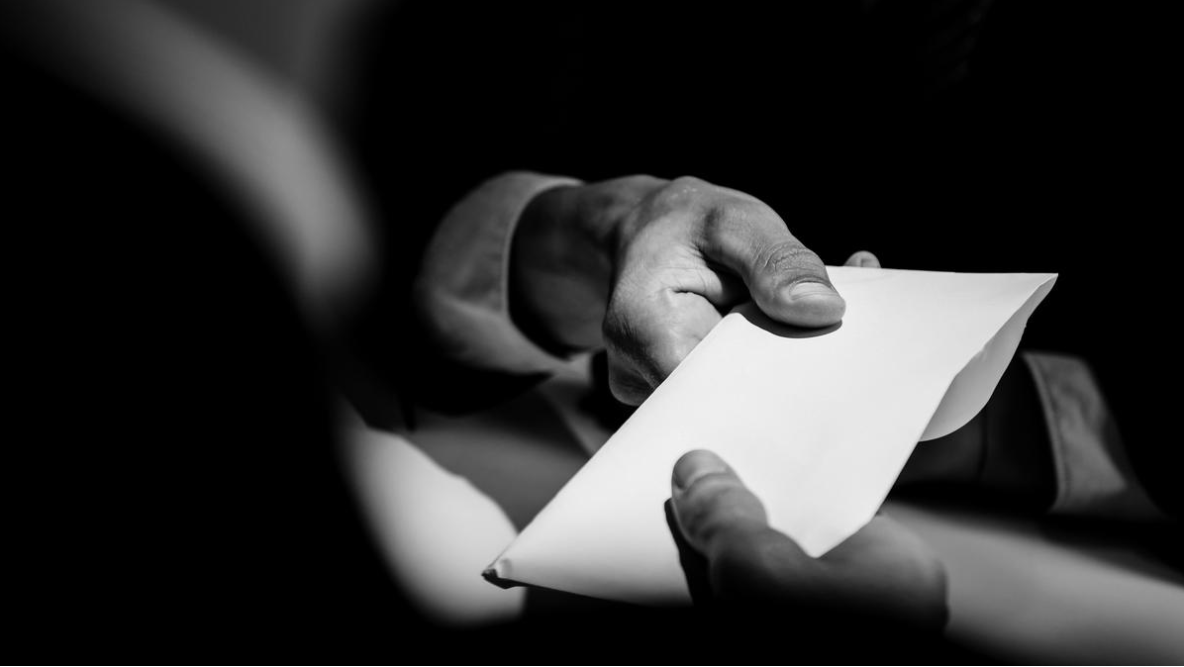 Six held for exchanging bribes to give favourable report to medical colleges