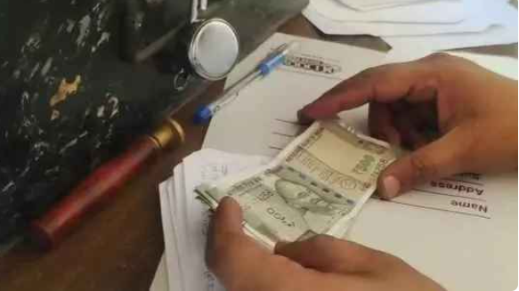 Drug Inspector, Aide Caught By ACB Taking ₹20,000 Bribe