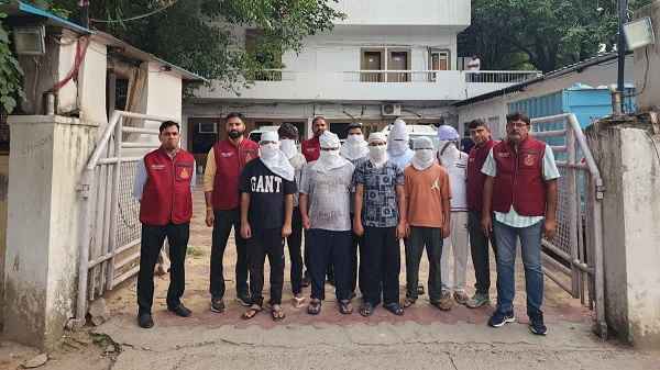 Delhi Police Bust ₹9-Crore Interstate Cancer Drug Diversion Network: 17 Arrested; 588 Anti-Cancer Vials, ₹50 Lakh Cash Seized